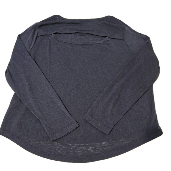 Athleta Beyond Soft Cut Out Open Back Breezy Long Sleeve Tee Size Medium - Picture 7 of 8